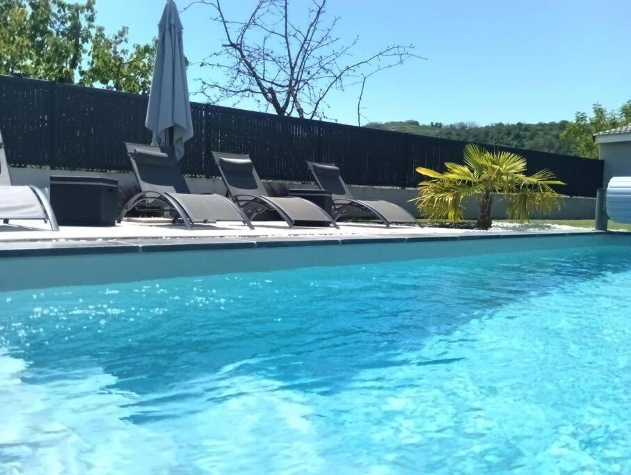 Chambre & Sdb Privee Avec Piscine En Bord De Via Rhona Sarras 외부 사진