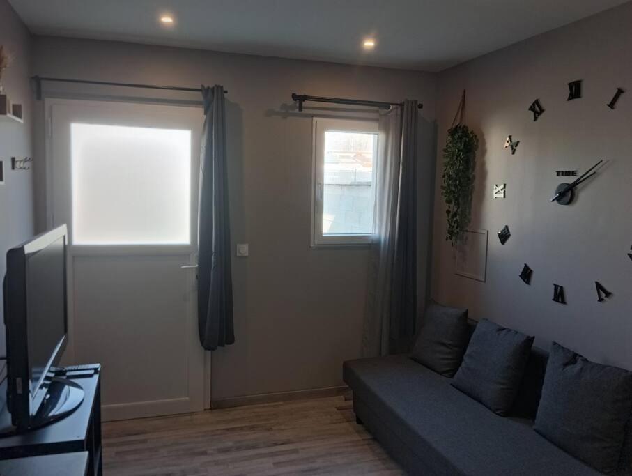 Chambre & Sdb Privee Avec Piscine En Bord De Via Rhona Sarras 외부 사진